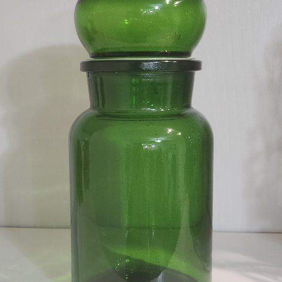 A Pothecary Jar Emerald Green Mid-Centry-Made in Belgium Bubble Top - Picture 1 of 8